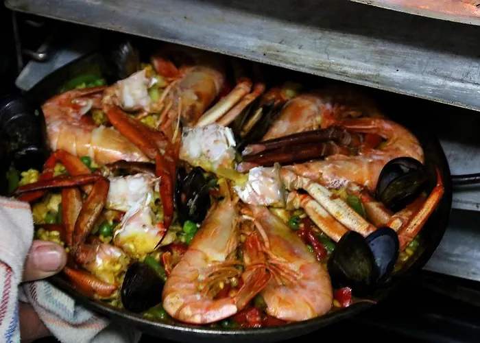 Columbus And Restaurant Παγκουέρα