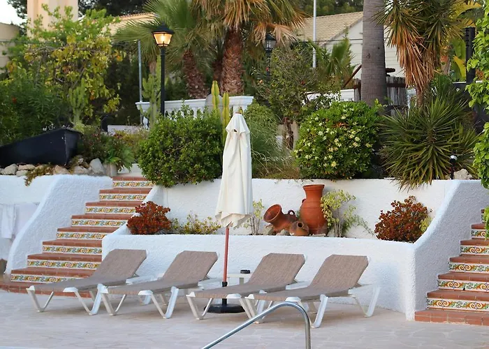 Columbus And Restaurant Πανσιόν 4*