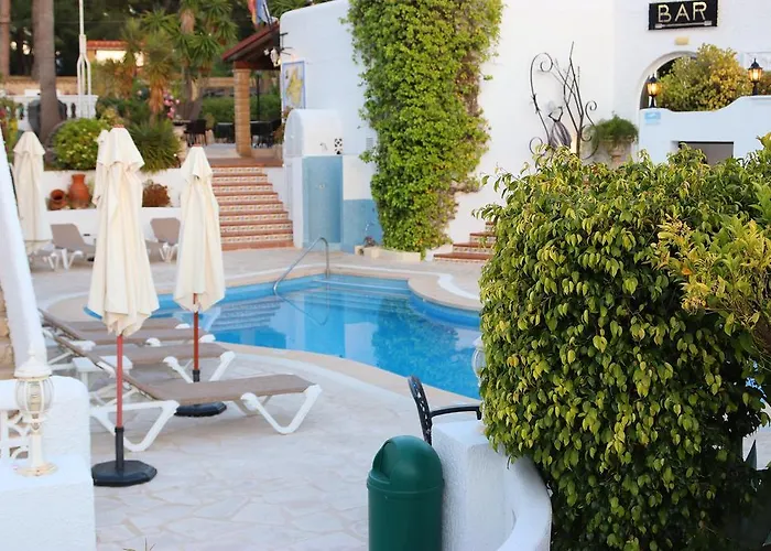 Columbus And Restaurant Πανσιόν Παγκουέρα