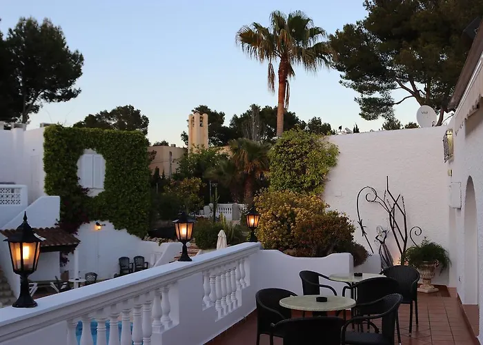 Πανσιόν Columbus And Restaurant Παγκουέρα