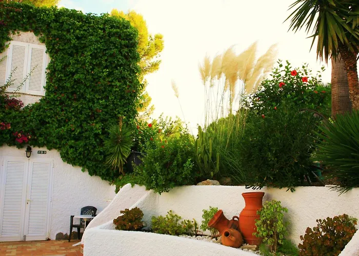 Columbus And Restaurant Πανσιόν 4*