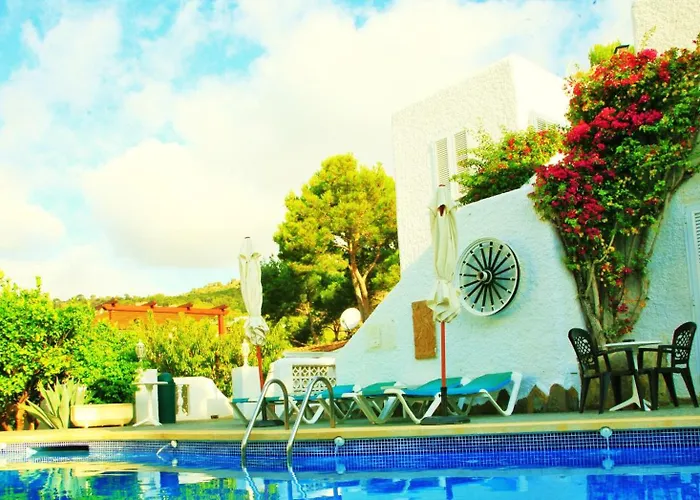 Πανσιόν Columbus And Restaurant Παγκουέρα