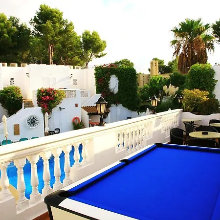 Konukevi Columbus And Restaurant