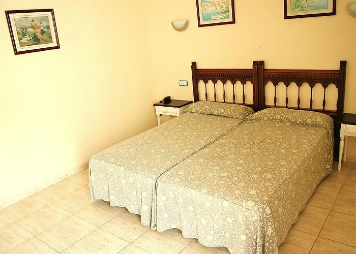 Columbus And Restaurant Vendégház