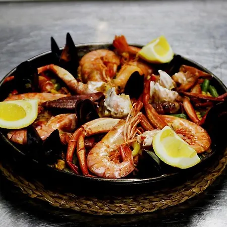 Columbus And Restaurant Gasthuis Peguera