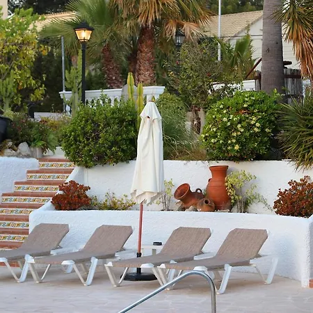 Villa Columbus Hotel And Restaurant Guest house 4*