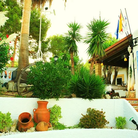 Columbus And Restaurant 4*