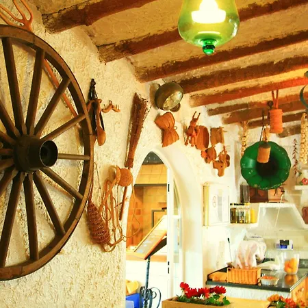 Villa Columbus Hotel And Restaurant Guest house