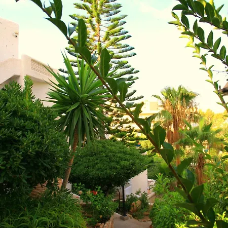 Villa Columbus Hotel And Restaurant Guest house