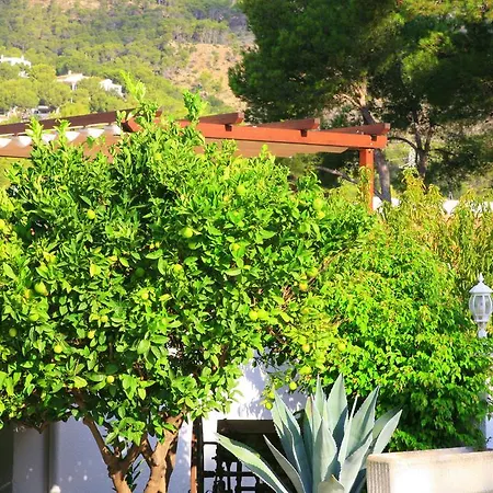 Villa Columbus Hotel And Restaurant