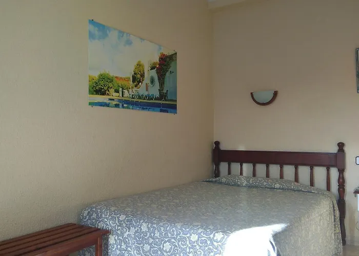 Columbus And Restaurant 4* Παγκουέρα