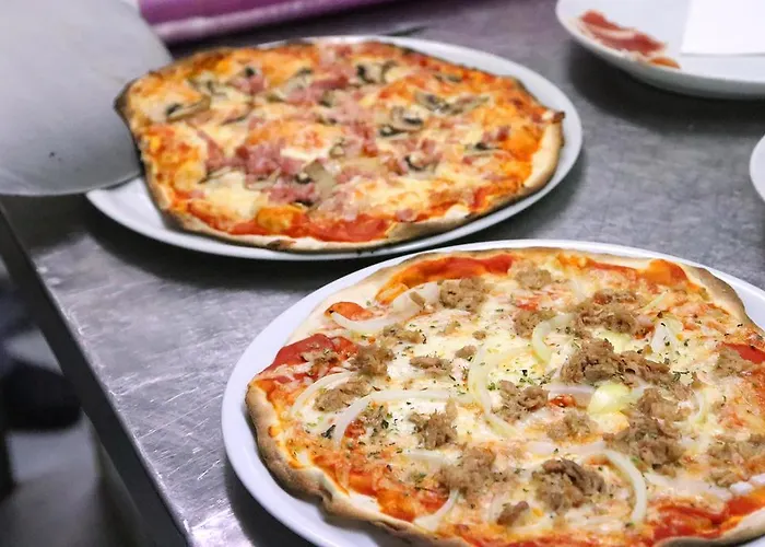 Columbus And Restaurant Πανσιόν