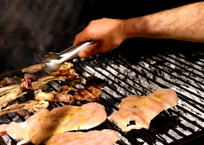 Columbus And Restaurant Pensión 4*