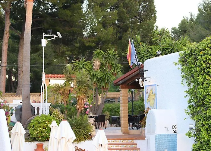 Πανσιόν Columbus And Restaurant