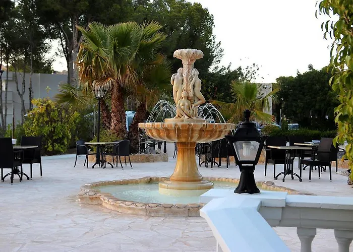 Columbus And Restaurant Πανσιόν Παγκουέρα