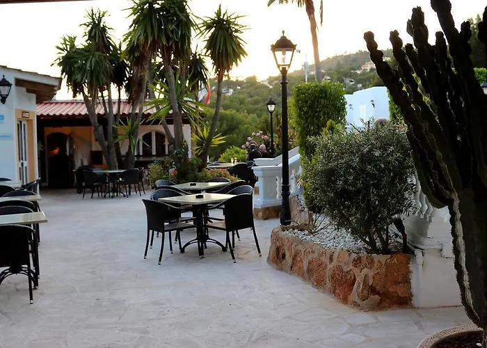 Columbus And Restaurant Παγκουέρα