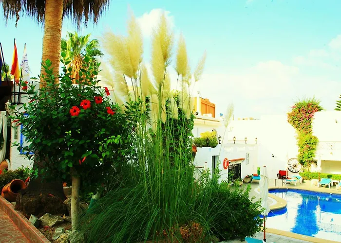 Πανσιόν Columbus And Restaurant Παγκουέρα