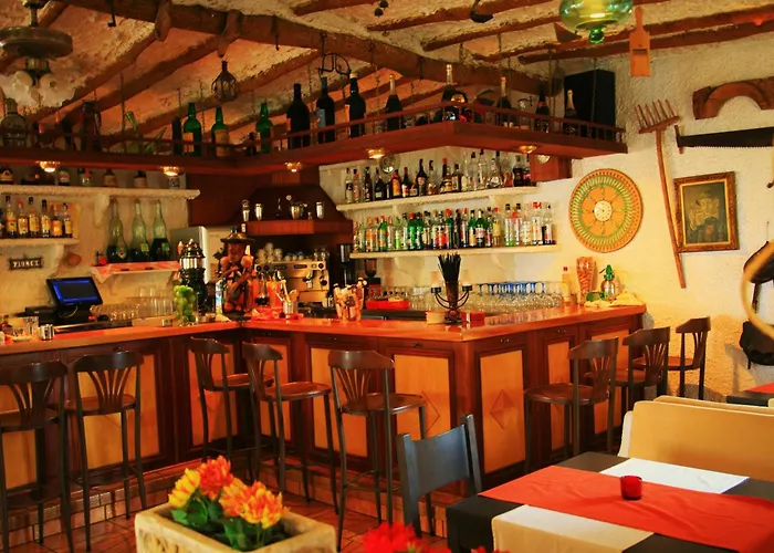 Pensión Columbus And Restaurant Peguera