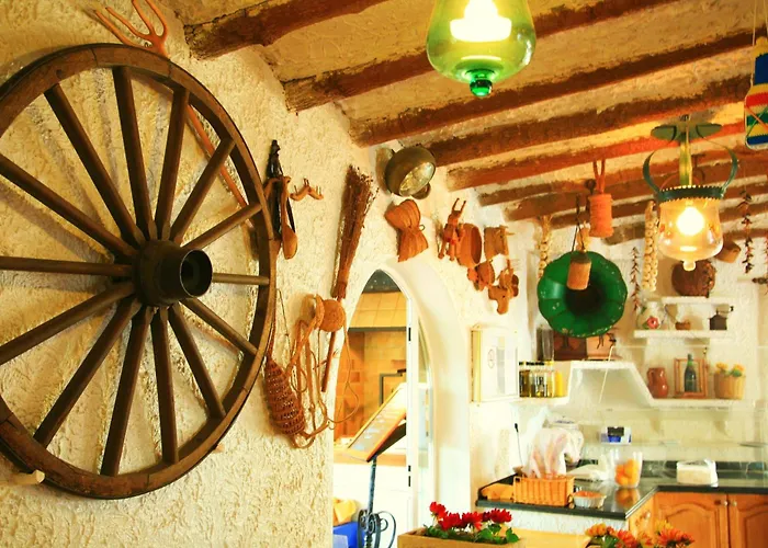 Columbus And Restaurant Pensión