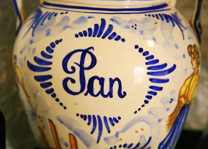 בית הארחה Columbus And Restaurant