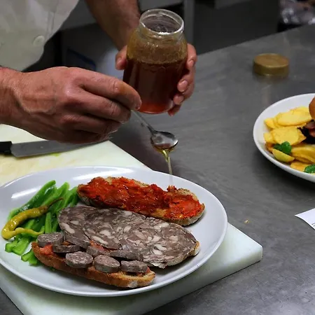 Columbus And Restaurant 4*